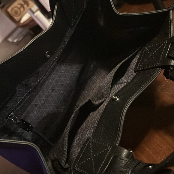 Botkier New York small tote - Picture 3 of 4